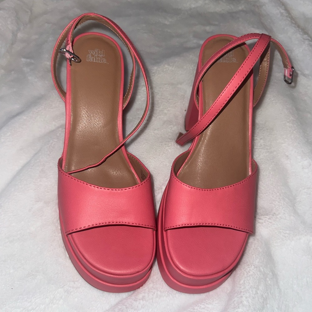 Wild Fable Coral Sandals